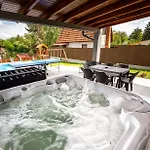 Garden Vendeghaz Feriehus Békésszentandrás