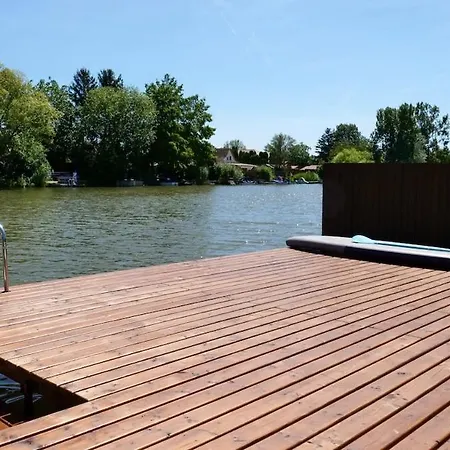بيت للعطل Garden Vendeghaz