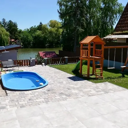 別荘 Garden Vendeghaz Békésszentandrás