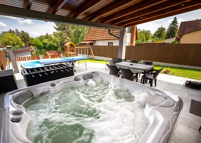 Garden Vendeghaz בית נופש Békésszentandrás