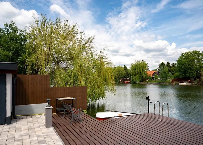 Garden Vendeghaz בית נופש *